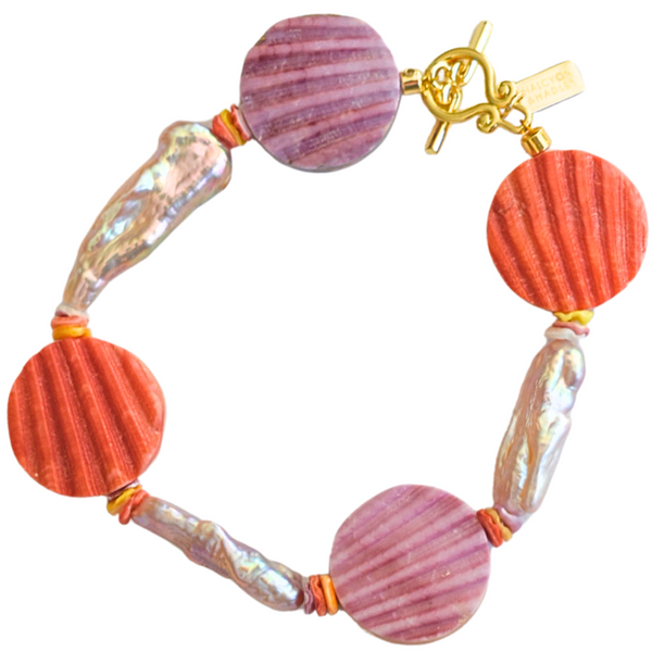 Cassis Bracelet with Keishi Pearls and Pecten Shells