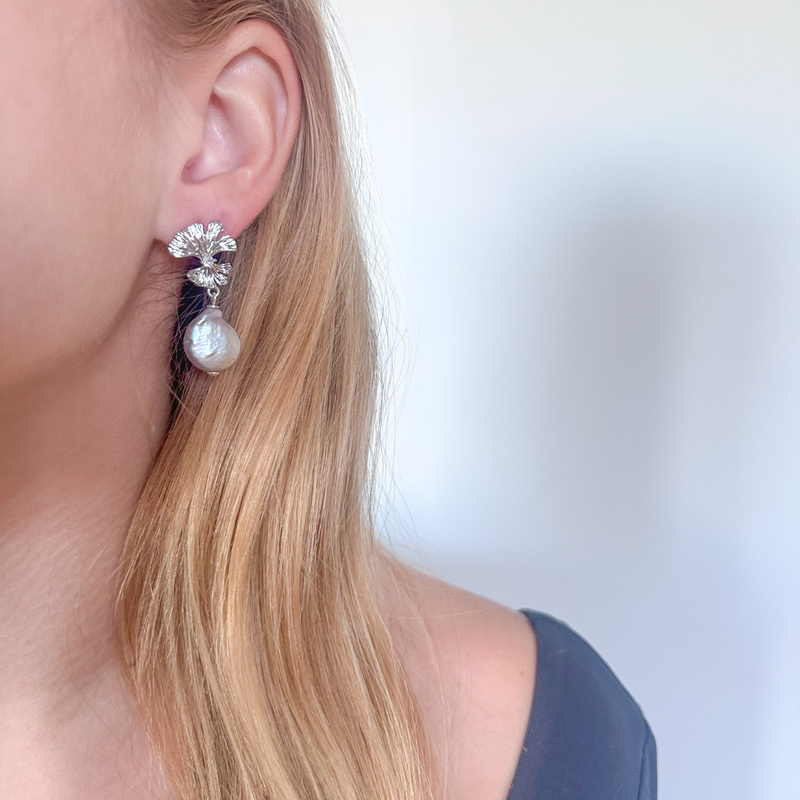 Silver Gingko Studs with Grey Freshwater Coin Pearls